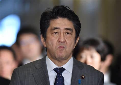 如何评价安倍晋三这个人物（窝囊的枭雄安倍晋三）(4)